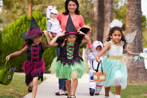 7 Healthier Halloween Treats Kids will Actually Love 10 26 2016 Healthier Halloween Treats Kids will Actually Love header